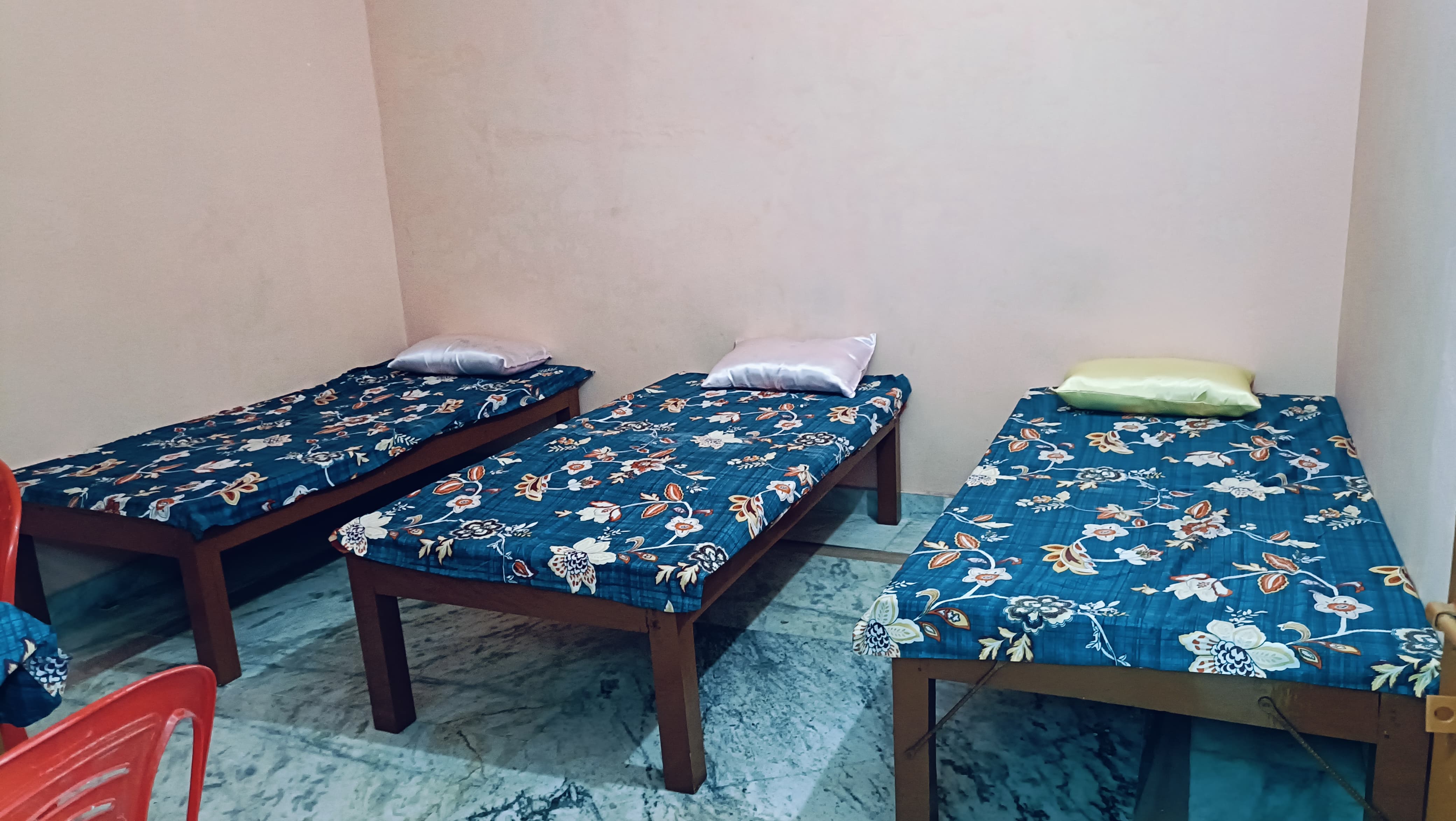 Hostel for students in kanpur