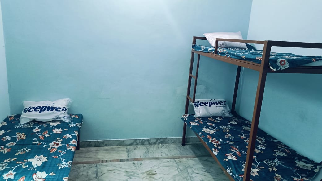 Triple Sharing Room Layout
